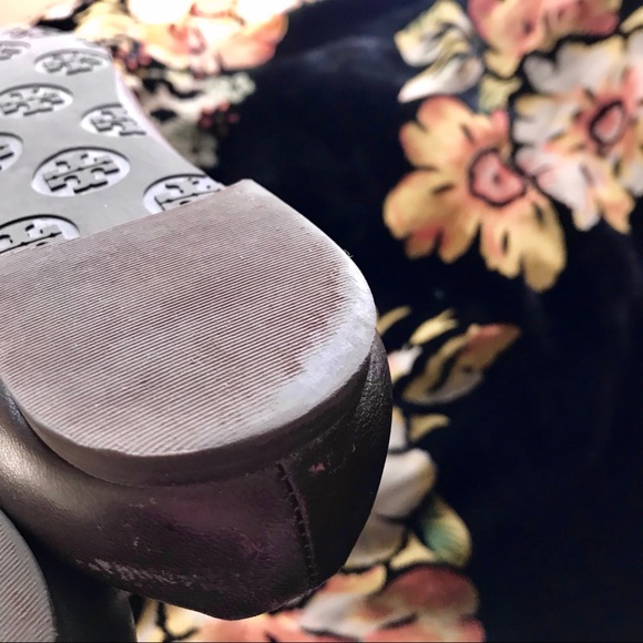 Auth. Tory Burch Revas - Picture 5 of 7